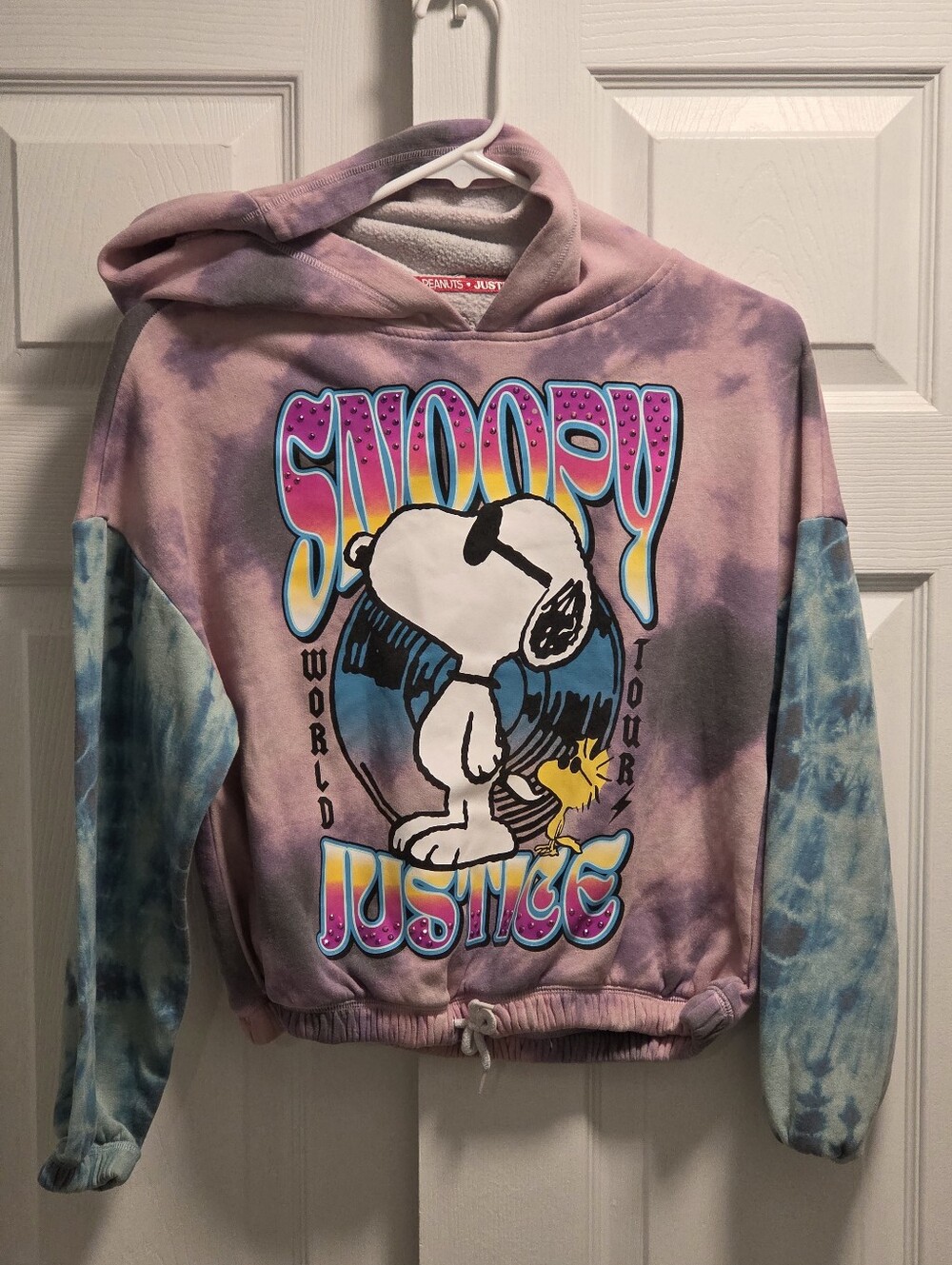 Justice Girls Snoopy World Tour tie-dye hoodie Size Medium - Peanuts